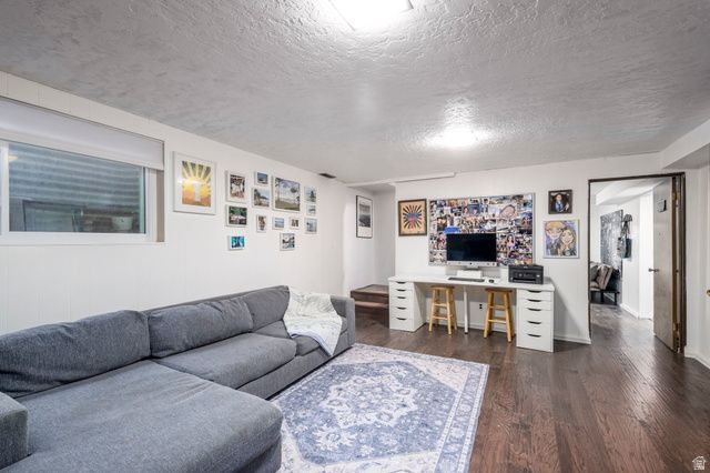 4533 S TANGLEWOOD DR, Holladay, UT 84117