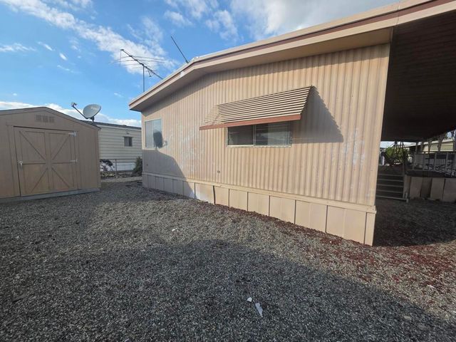 200 W San Bernardino Avenue 46, Rialto, CA 92376