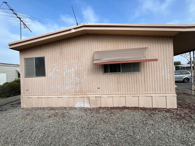 200 W San Bernardino Avenue 46, Rialto, CA 92376