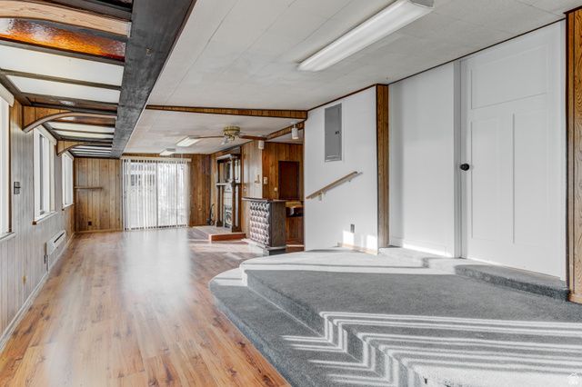 2045 W BOWLING AVE, Taylorsville, UT 84129