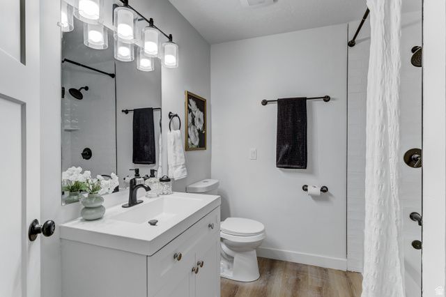 2045 W BOWLING AVE, Taylorsville, UT 84129