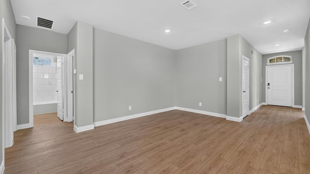 113 RINGTRAIL Drive, Rhome, TX 76078 — photo 4