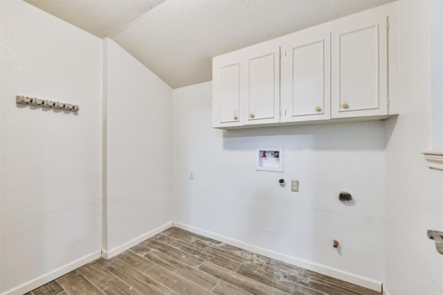 312 S 15th Street, La Porte, TX 77571