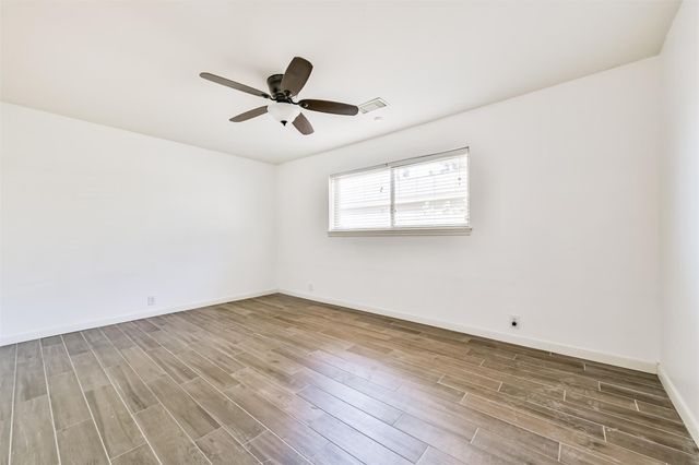 312 S 15th Street, La Porte, TX 77571