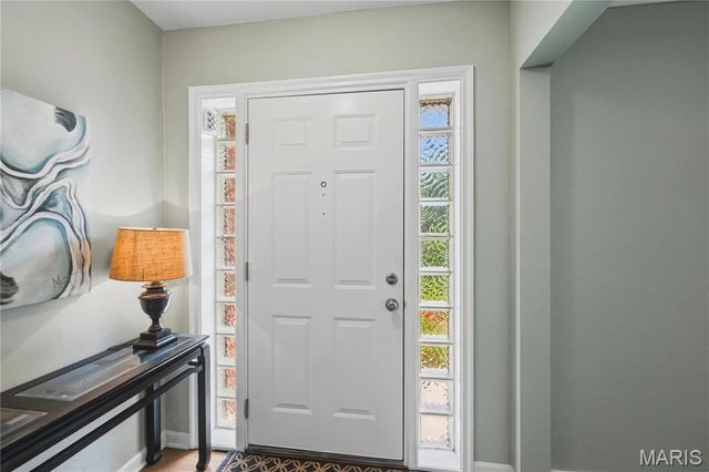 7323 S Rock Hill, St Louis, MO 63123