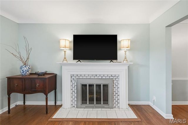 7323 S Rock Hill, St Louis, MO 63123