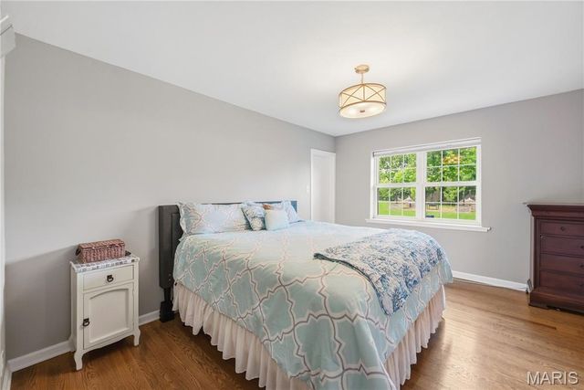 7323 S Rock Hill, St Louis, MO 63123