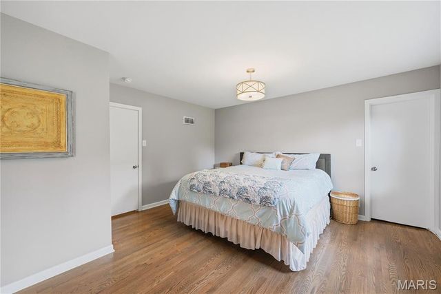 7323 S Rock Hill, St Louis, MO 63123