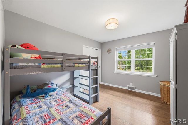 7323 S Rock Hill, St Louis, MO 63123