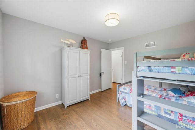 7323 S Rock Hill, St Louis, MO 63123