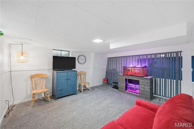 7323 S Rock Hill, St Louis, MO 63123