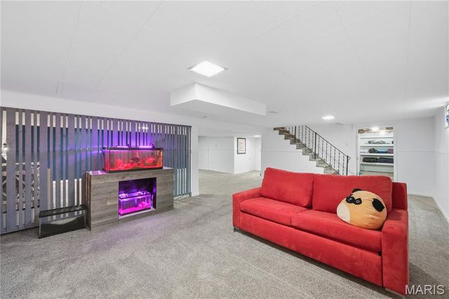 7323 S Rock Hill, St Louis, MO 63123