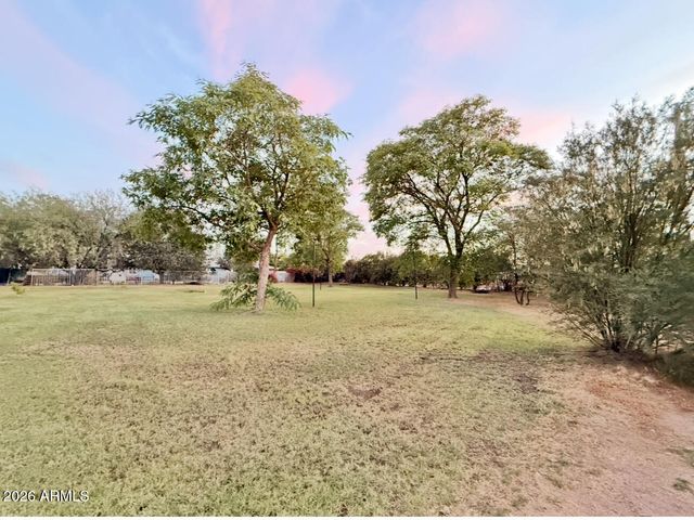 14223 W OLIVE Avenue, Waddell, AZ 85355