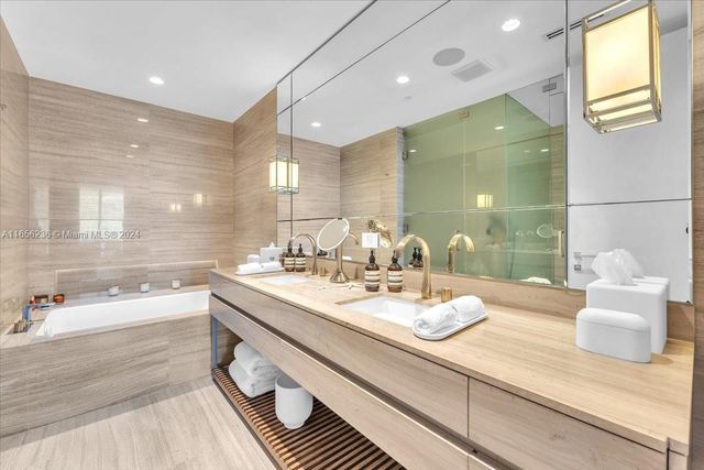 18975 Collins Ave 5302+Cabana 6, Sunny Isles Beach, FL 33160