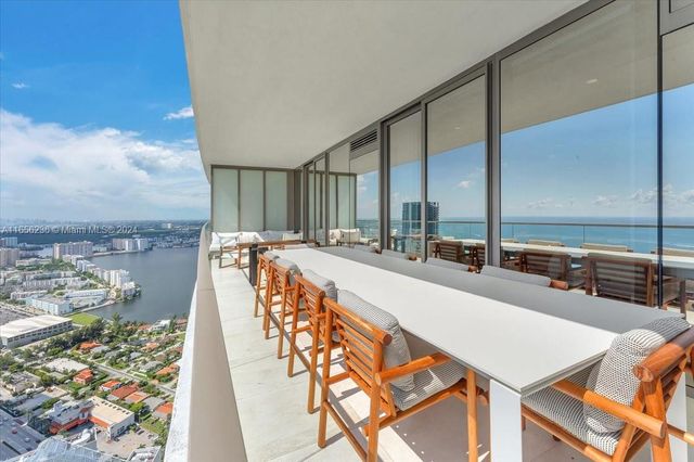 18975 Collins Ave 5302+Cabana 6, Sunny Isles Beach, FL 33160