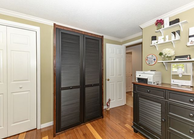 3805 Kenwood Avenue, Davenport, IA 52807