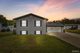 2005 Valley Drive, High Ridge, MO 63049