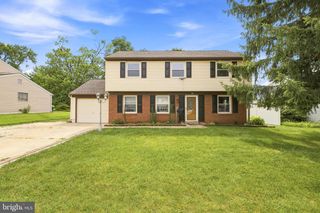 14 BUTTONWOOD RD, Stratford, NJ 08084