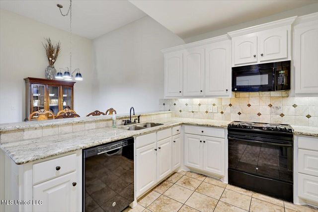 540 Sweetwater Drive, Pearl, MS 39208