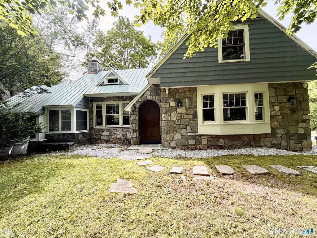 625 Maple Avenue, Cheshire, CT 06410