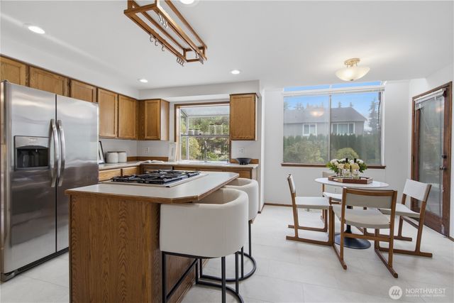 18228 NE 109th Street, Redmond, WA 98052
