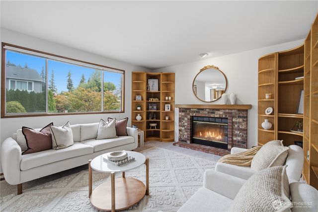 18228 NE 109th Street, Redmond, WA 98052