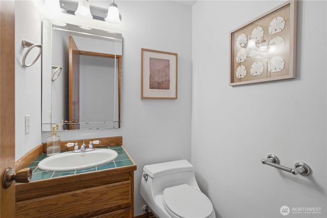 18228 NE 109th Street, Redmond, WA 98052