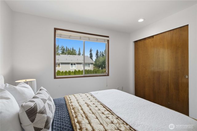 18228 NE 109th Street, Redmond, WA 98052