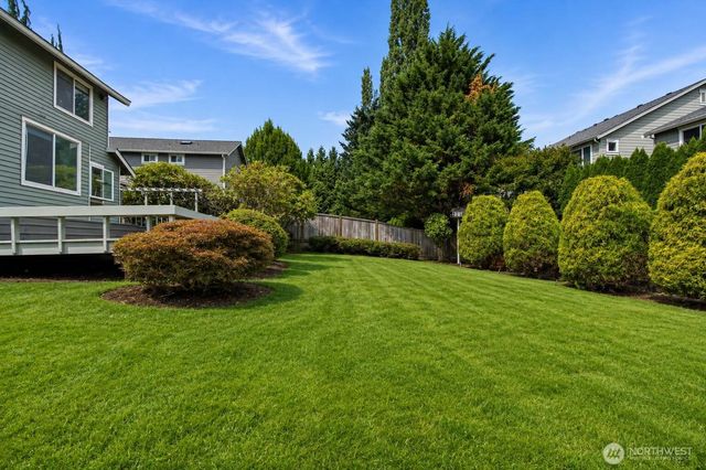 18228 NE 109th Street, Redmond, WA 98052