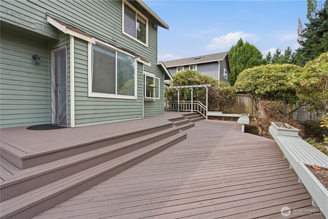 18228 NE 109th Street, Redmond, WA 98052