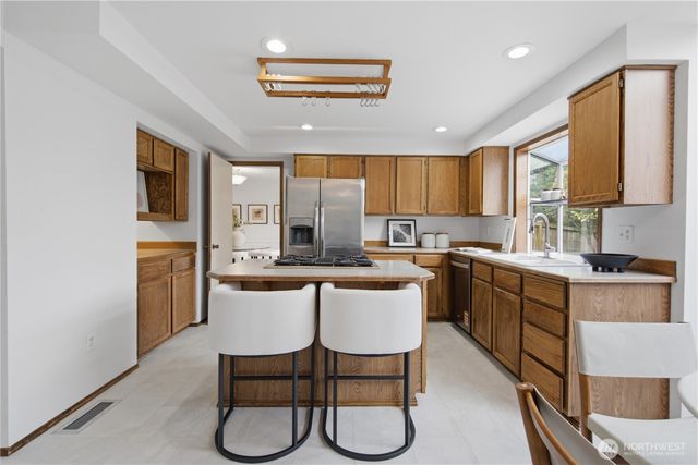 18228 NE 109th Street, Redmond, WA 98052