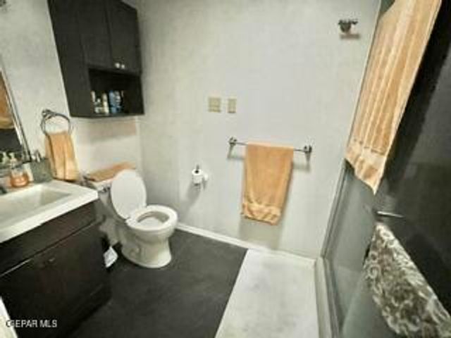 1005 E Baltimore Drive 2, El Paso, TX 79902