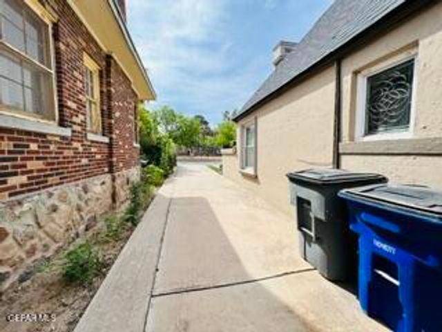 1005 E Baltimore Drive 2, El Paso, TX 79902