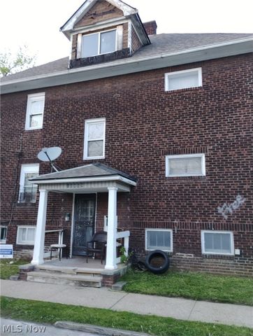 10809 Woodstock Boulevard, Cleveland, OH 44104