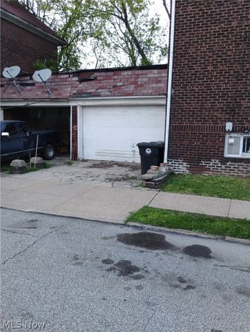 10809 Woodstock Boulevard, Cleveland, OH 44104