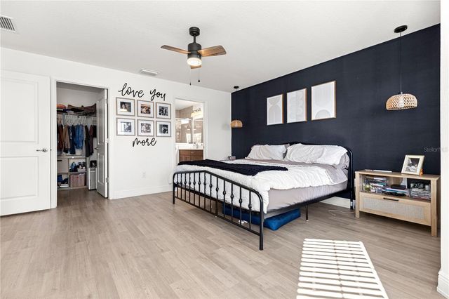 10274 JULIA ISLES AVENUE, Oxford, FL 34484