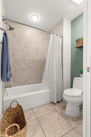 10274 JULIA ISLES AVENUE, Oxford, FL 34484