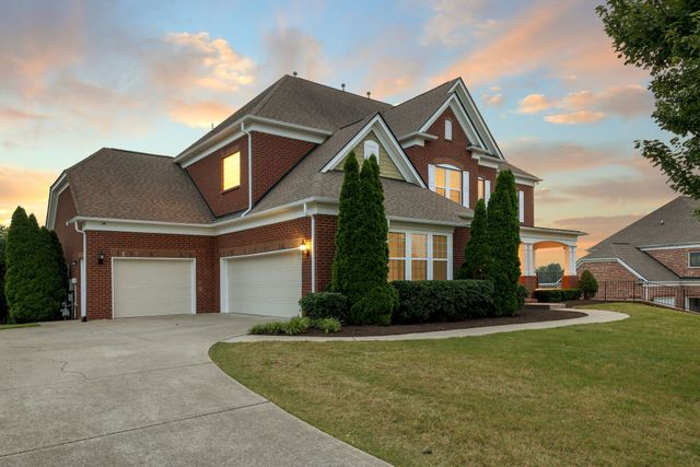 699 Thurrock Cir, Brentwood, TN 37027