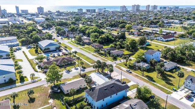 807 2ND Avenue S, Jacksonville Beach, FL 32250