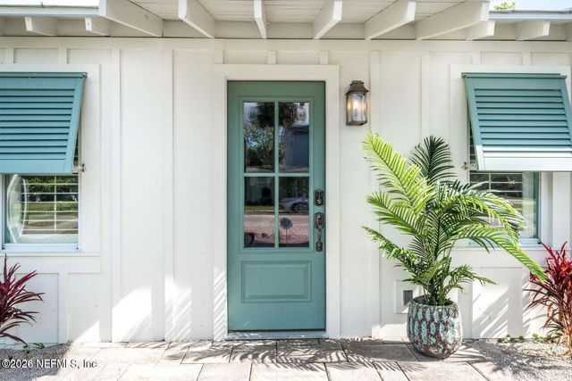 807 2ND Avenue S, Jacksonville Beach, FL 32250