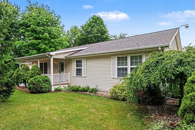 1632 S Parma Road, Parma, MI 49269
