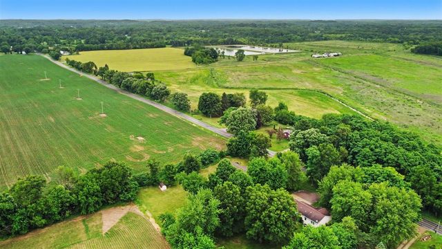 1632 S Parma Road, Parma, MI 49269