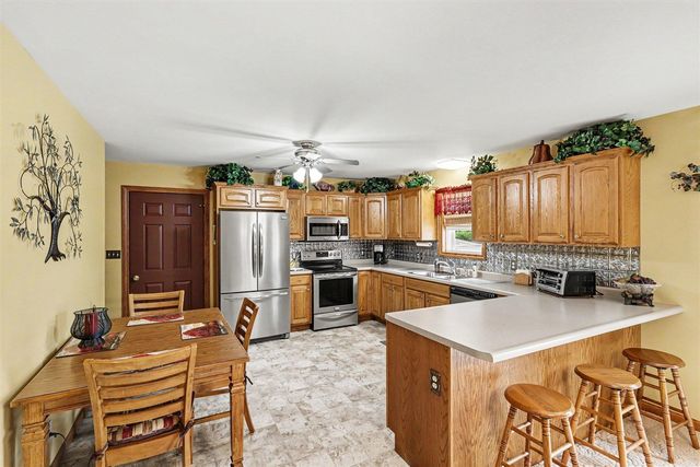 1632 S Parma Road, Parma, MI 49269