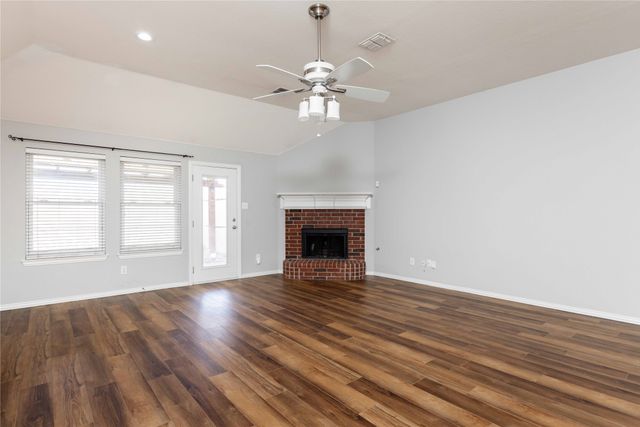 6513 Redwood Lane, The Colony, TX 75056