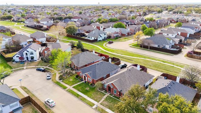 6513 Redwood Lane, The Colony, TX 75056