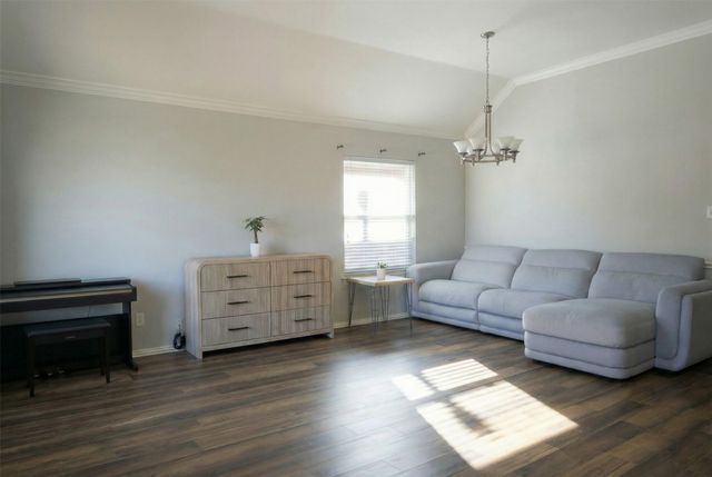 6513 Redwood Lane, The Colony, TX 75056