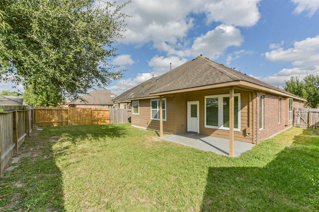 21611 Champagne Drive W, Porter, TX 77365
