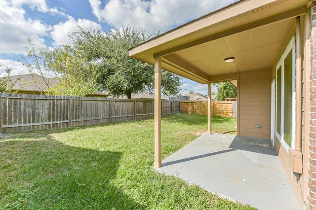 21611 Champagne Drive W, Porter, TX 77365