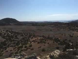 71 Indian Oaks Drive, Temecula, CA 92592