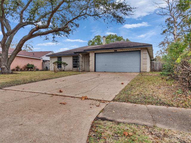 455 Capehill Drive, Houston, TX 77598